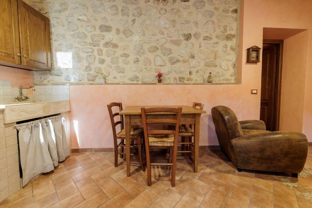 Appartamento Venturini Trevi Ngoại thất bức ảnh